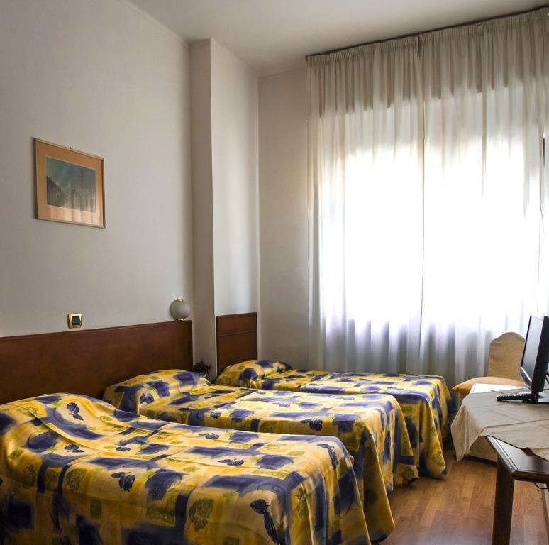 Domus Hotel 알레산드리아 외부 사진
