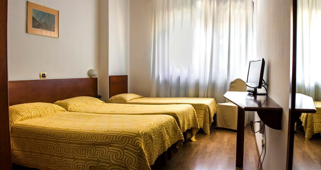 Domus Hotel 알레산드리아 외부 사진